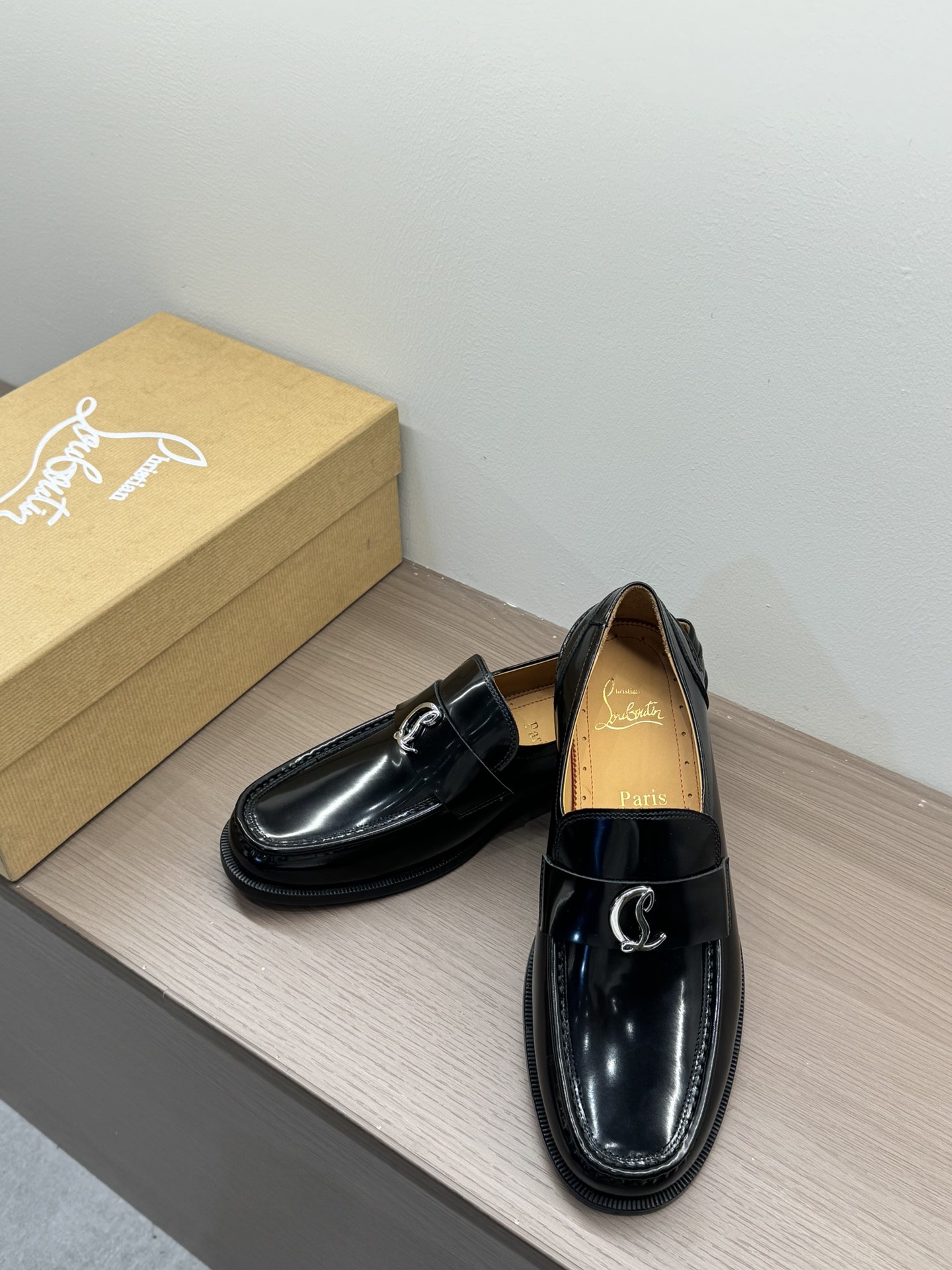 Christian Louboutin Style Leather Men's Shoes Men's Shoes Men's Shoes detail image 3 from source 782721