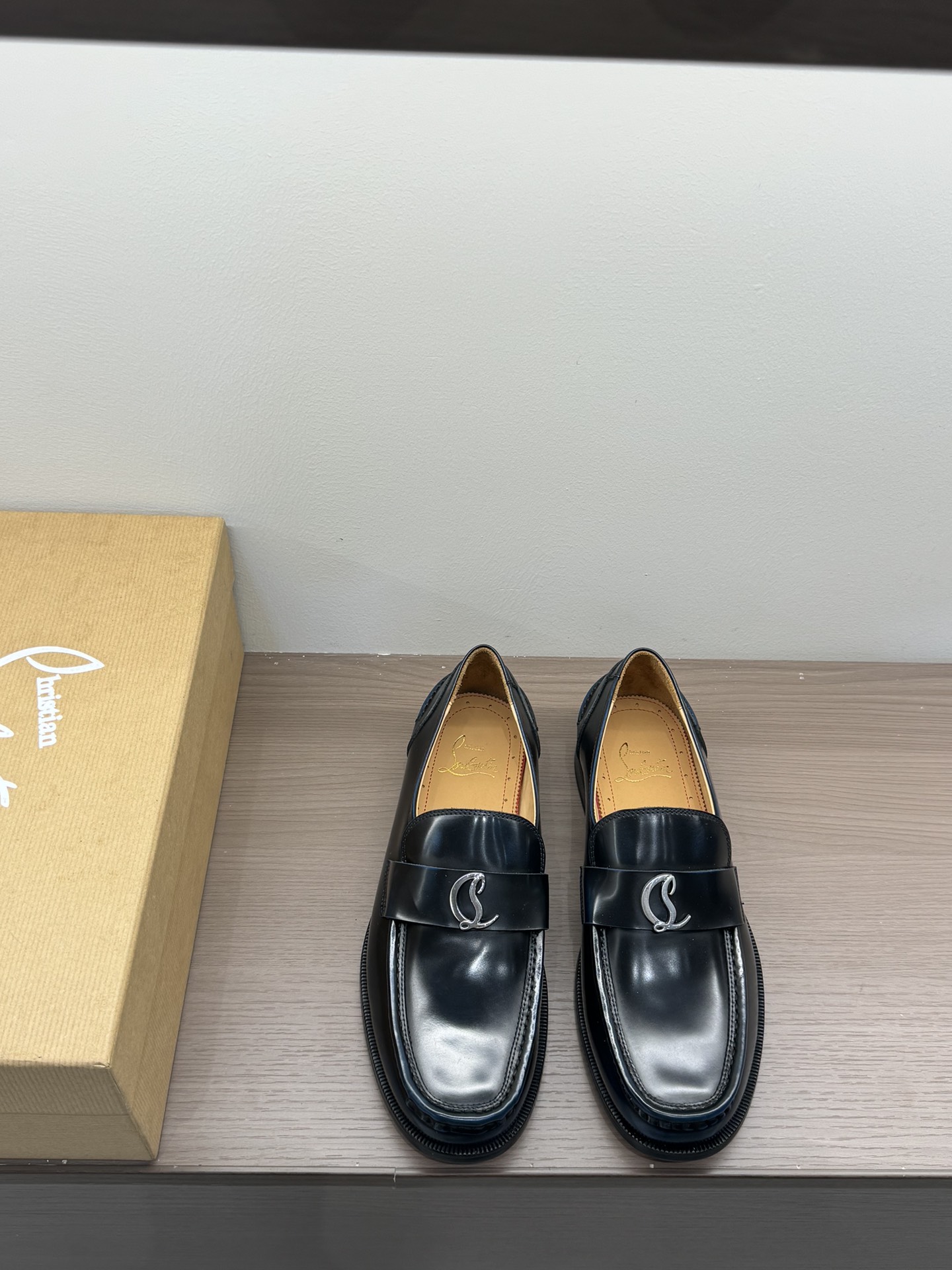 Christian Louboutin Style Leather Men's Shoes Men's Shoes Men's Shoes detail image 6 from source 782717