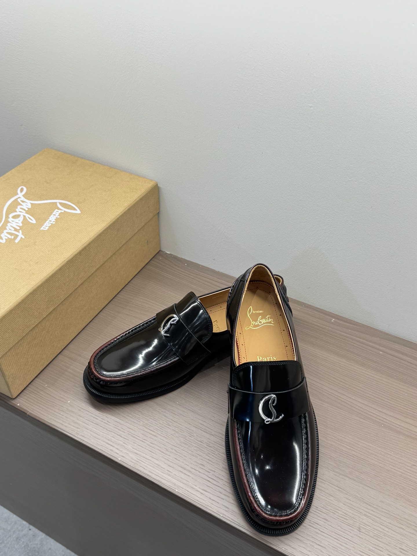 Christian Louboutin Style Leather Men's Shoes Men's Shoes Men's Shoes detail image 4 from source 782720