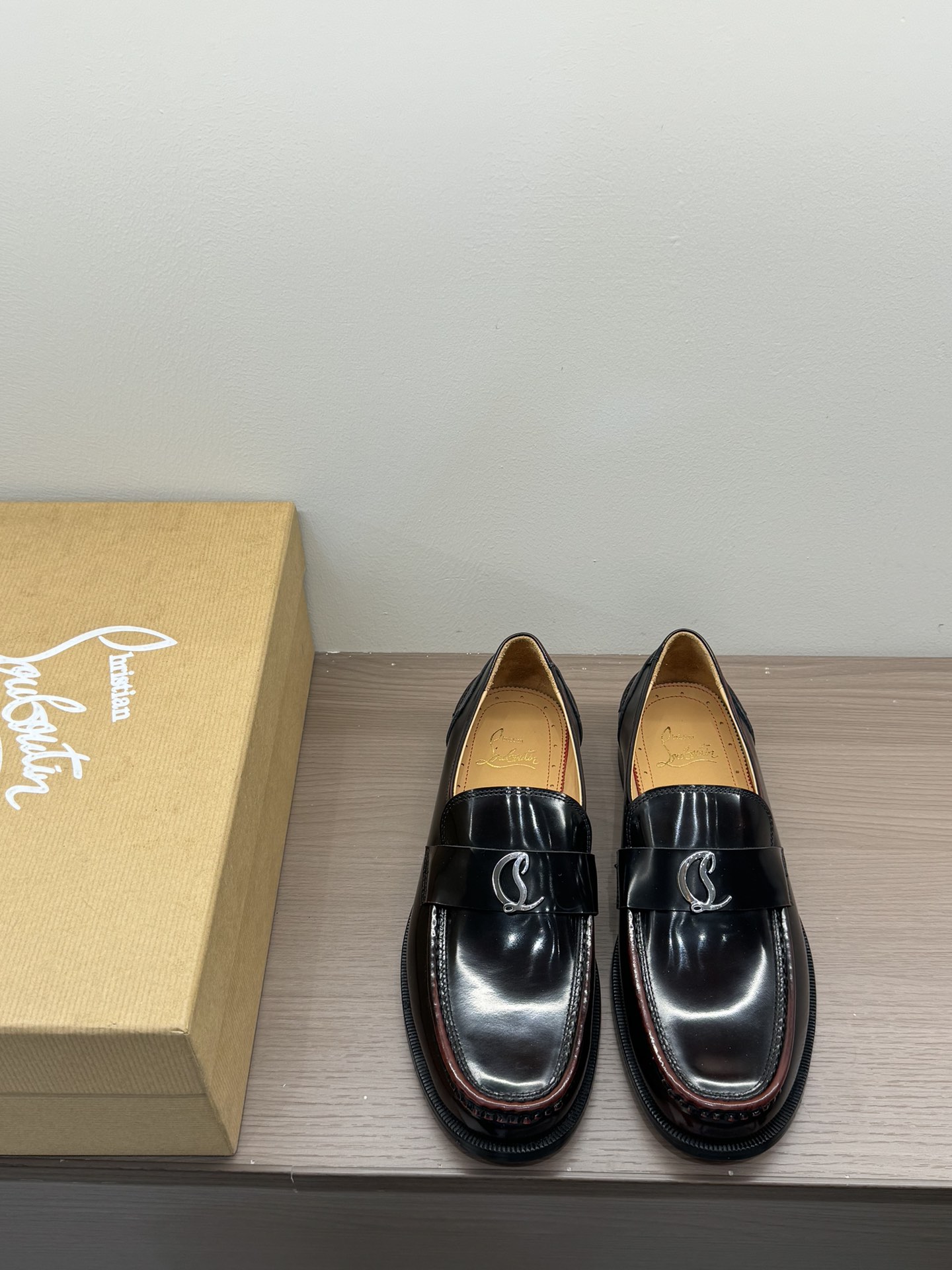 Christian Louboutin（cl男） Style Leather Men's Shoes Lookbook Reference image 1
