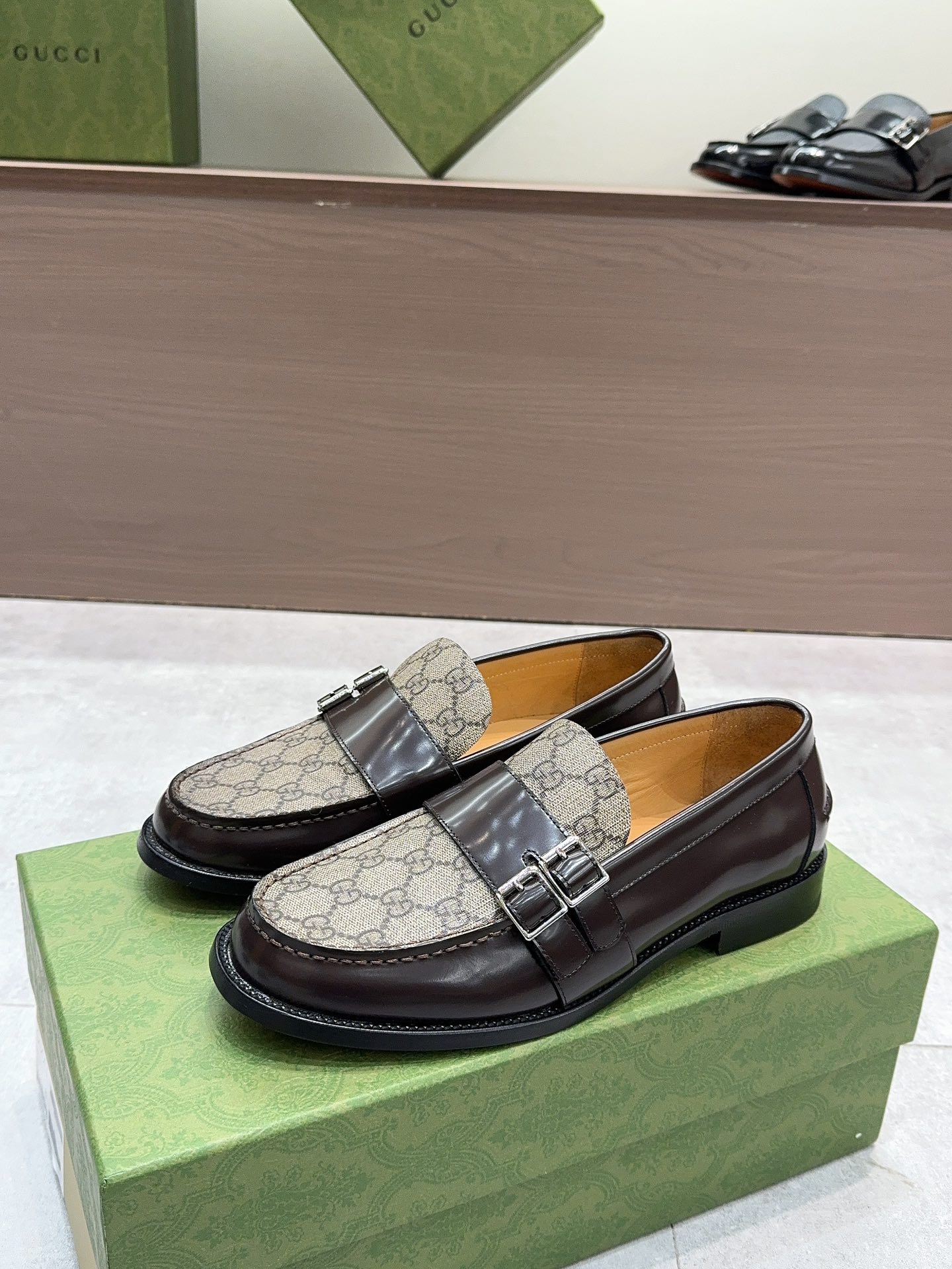 Wholesale China
 Gucci Shoes Plain Toe Splicing Men Cowhide Genuine Leather