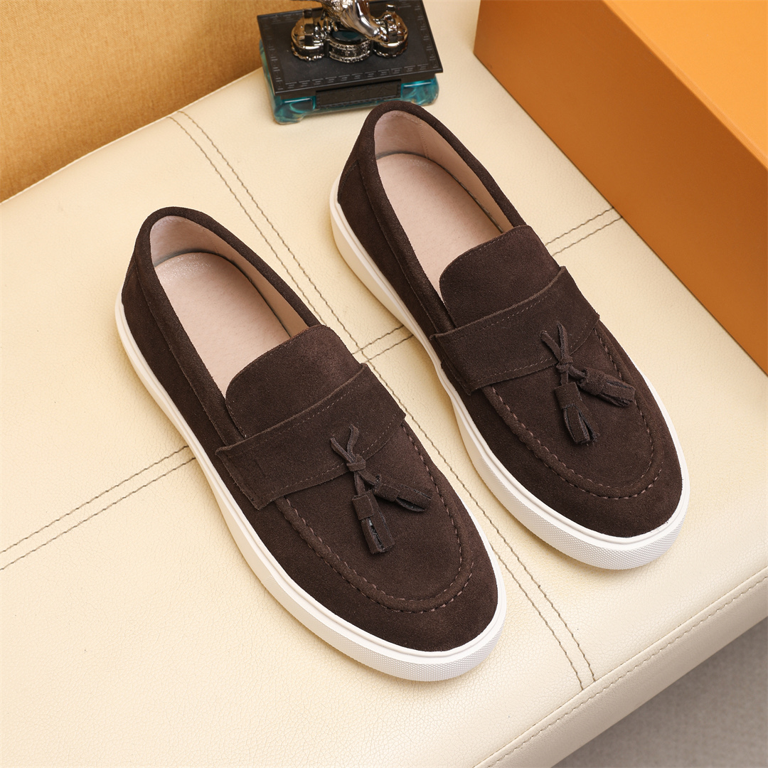 NO:853014,[Gucci] New model loafers. Exclusive molding and customized style. The fabric is made of Italian imported cowhide leather and breathable lining. Exclusive molding and customization foam outsole is wear-resistant, lightweight and non-slip. Counter-level version, perfect match, on-foot effect, exquisite carving, color blue, brown, yellow, code number 38-44.A1,, loafers,cowhide19860909［古奇］新款乐福鞋.独家开模定制风格,面料采用意大利进口牛皮真皮透气内里.独家开模定制发泡大底耐磨、轻便,防滑.专柜级别版型,完美搭配、上脚效果,车工精致,颜色蓝、棕、黄,码数38-44.A1,,loafers,cowhide,Men's shoes