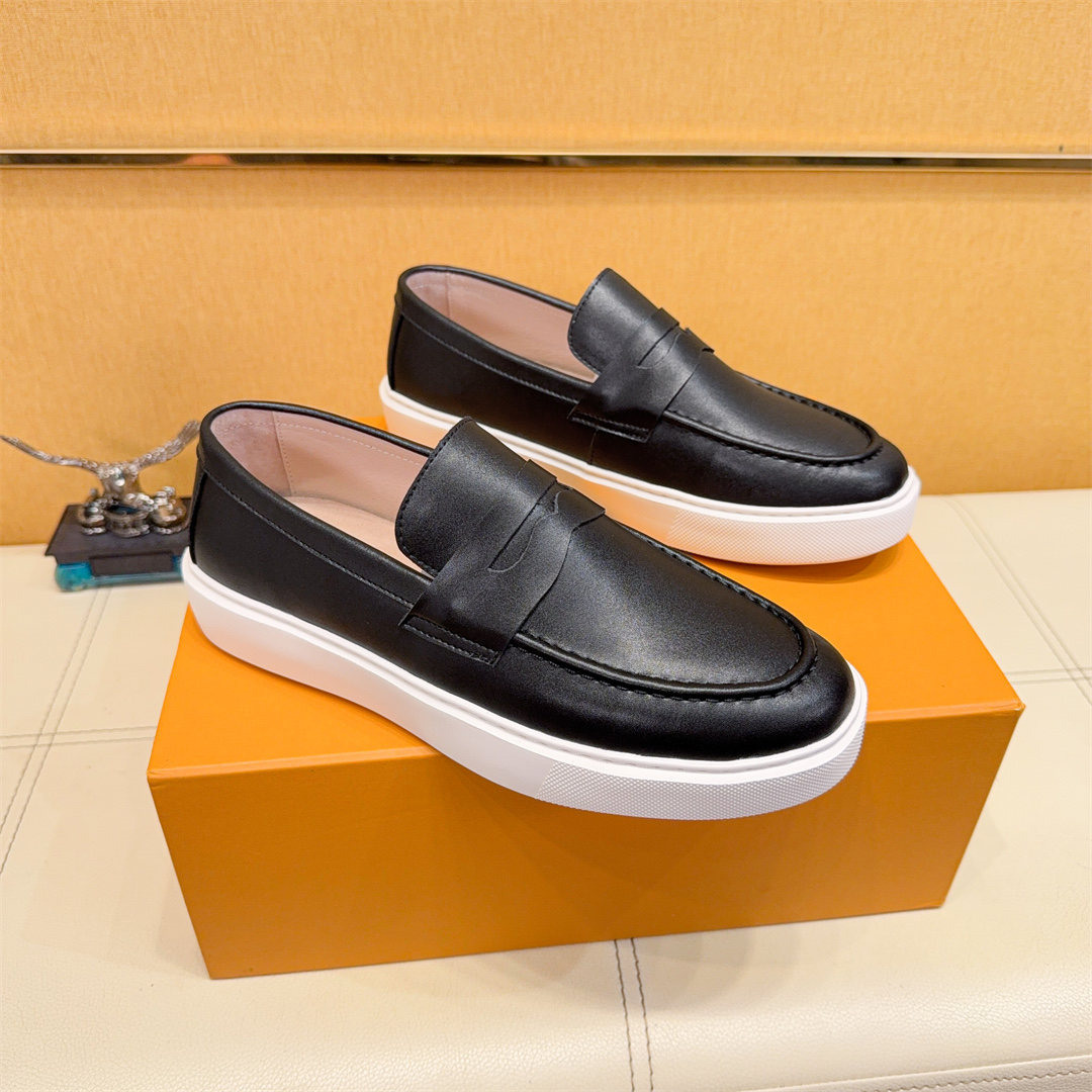 NO:852984,[Gucci] New style loafers. Exclusively molded to customize the style. The fabric is made of Italian imported cowhide leather with breathable lining. Exclusively molded to customize the foam outsole to be wear-resistant, lightweight and non-slip. Counter-level version, perfect match, on-foot effect, exquisite carving, code number 38-44.A1,, loafers, cowhide19860909［古奇］新款乐福鞋.独家开模定制风格,面料采用意大利进口牛皮真皮透气内里.独家开模定制发泡大底耐磨、轻便,防滑.专柜级别版型,完美搭配、上脚效果,车工精致,码数38-44.A1,,loafers,cowhide,Men's shoes