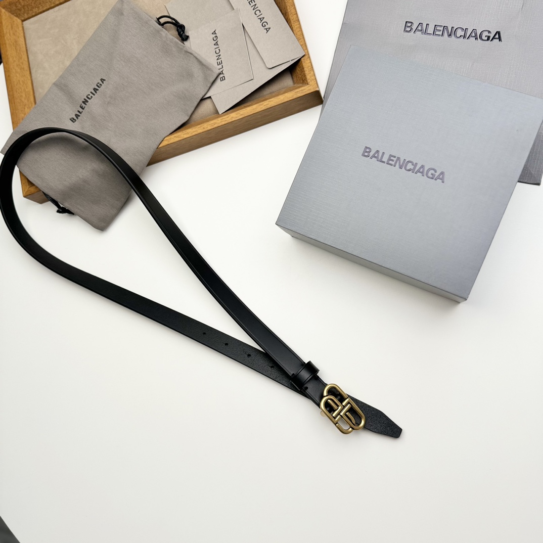 Balenciaga BALENCIAGA巴黎世家情侣腰带 BB扣 单层树膏牛皮 宽度2
