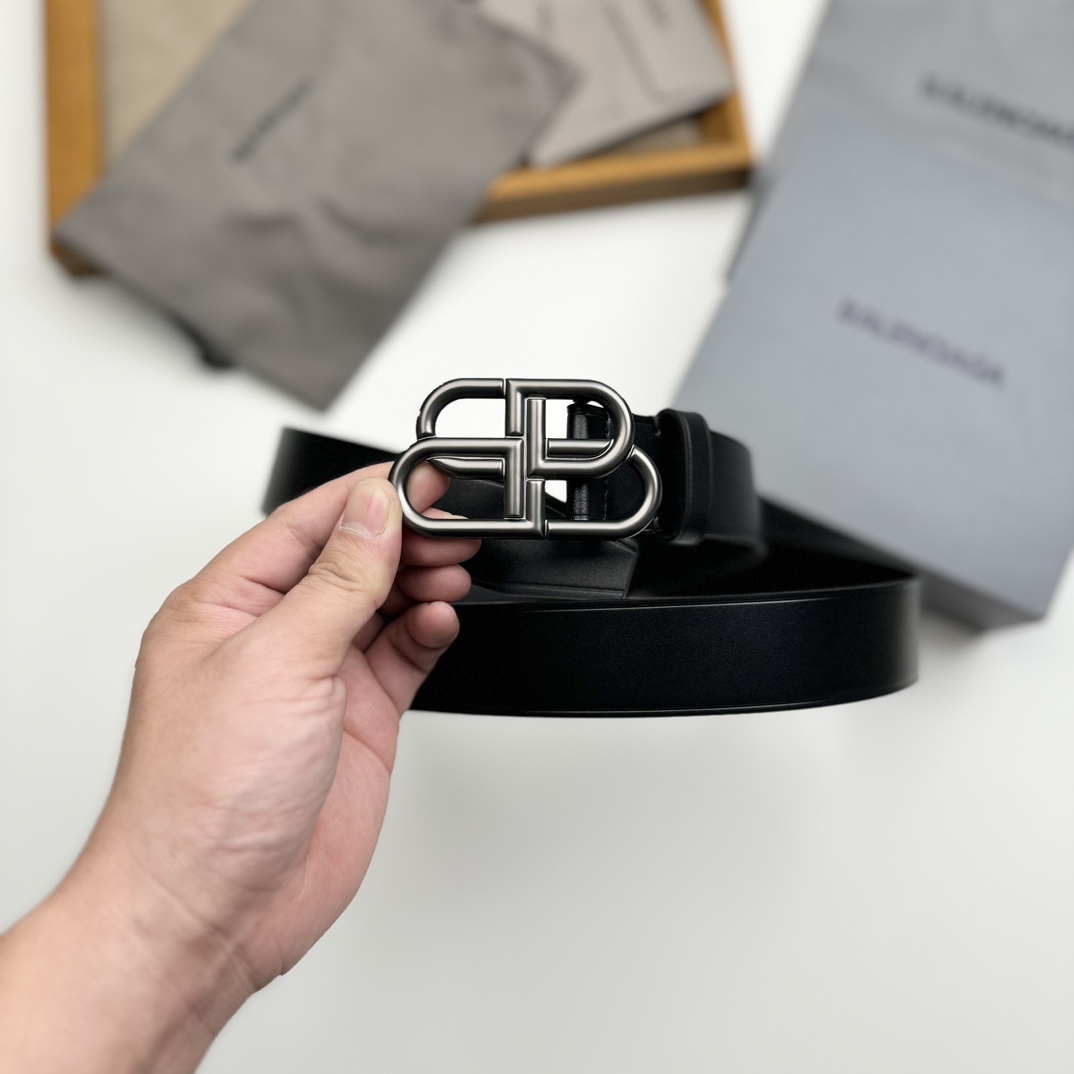Balenciaga BALENCIAGA巴黎世家情侣腰带 BB扣 单层树膏牛皮 宽度3