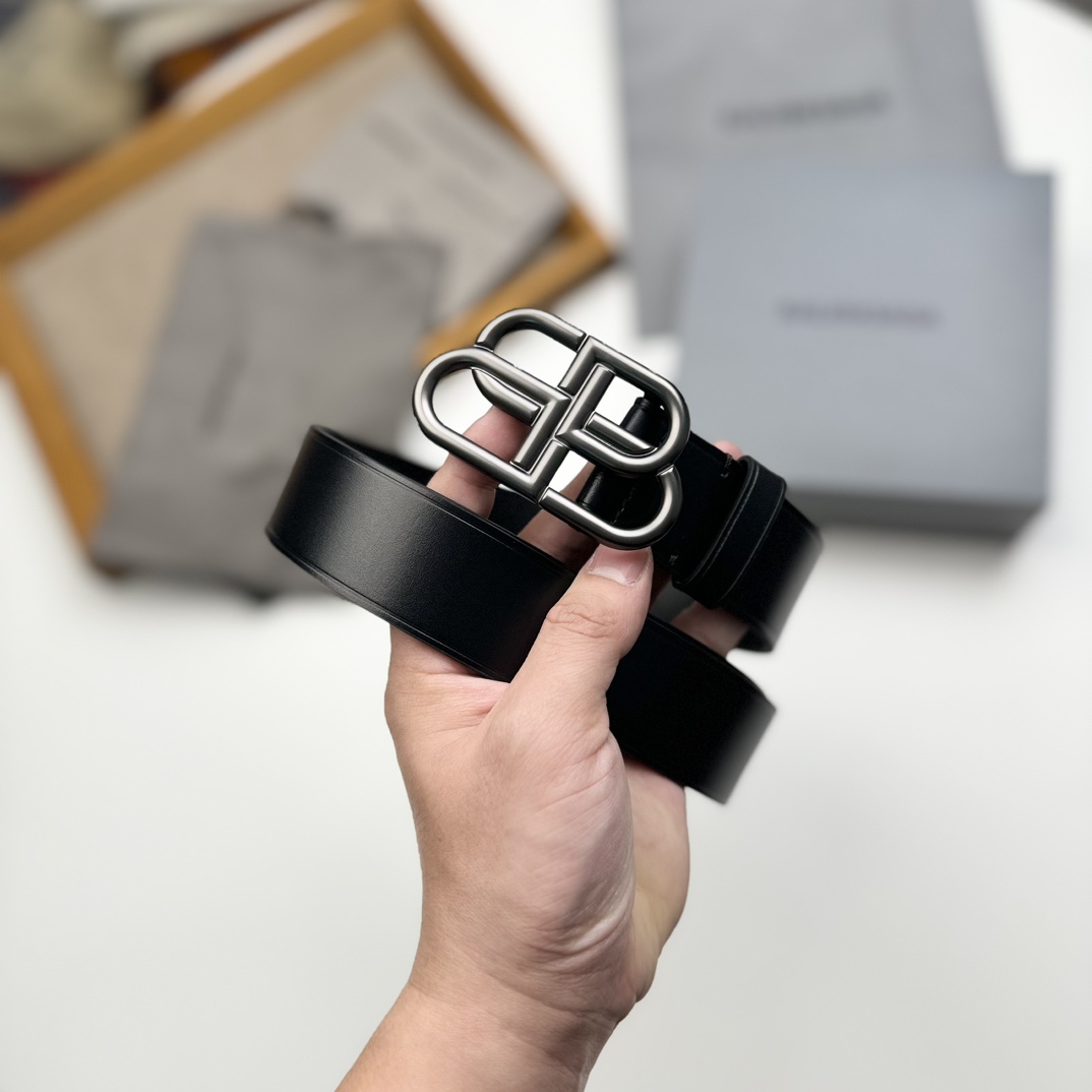 Balenciaga BALENCIAGA巴黎世家情侣腰带 BB扣 单层树膏牛皮 宽度3