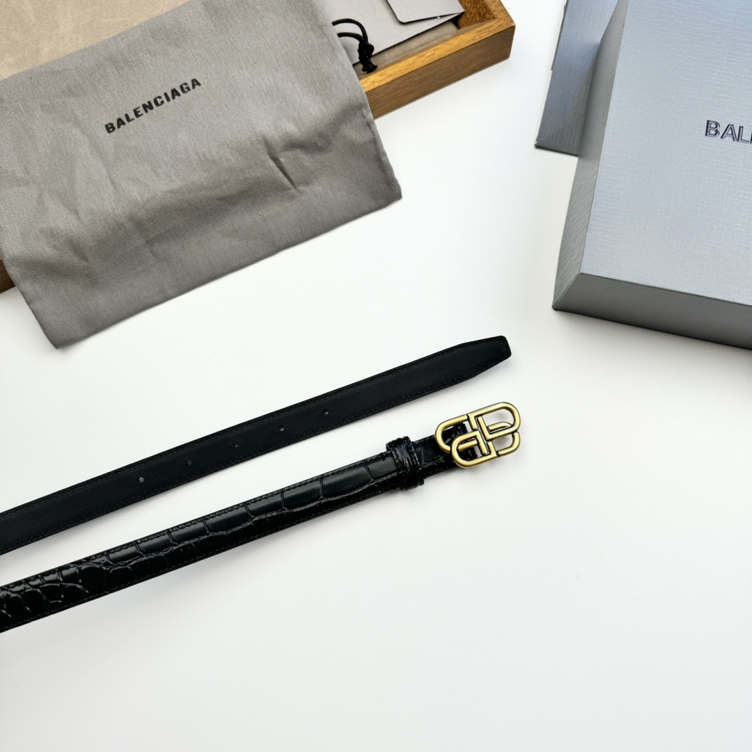 Balenciaga BALENCIAGA巴黎世家情侣腰带 BB扣 单层树膏牛皮 宽度2
