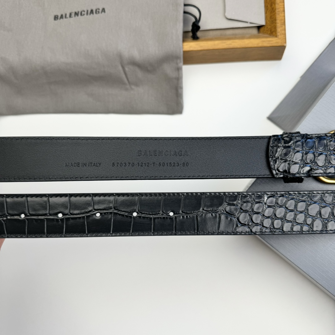 Balenciaga BALENCIAGA巴黎世家情侣腰带 BB扣 单层树膏牛皮 宽度3