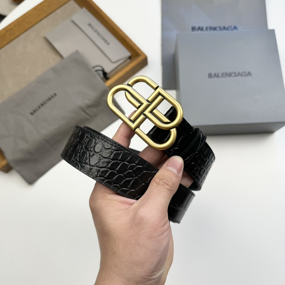 Balenciaga BALENCIAGA巴黎世家情侣腰带 BB扣 单层树膏牛皮 宽度3