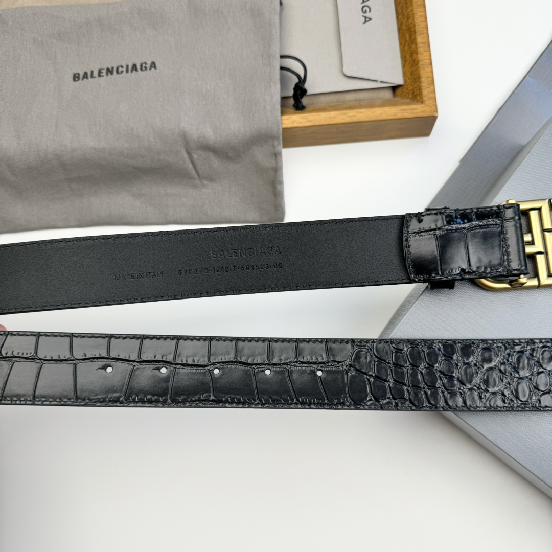 Balenciaga BALENCIAGA巴黎世家情侣腰带 BB扣 单层树膏牛皮 宽度3