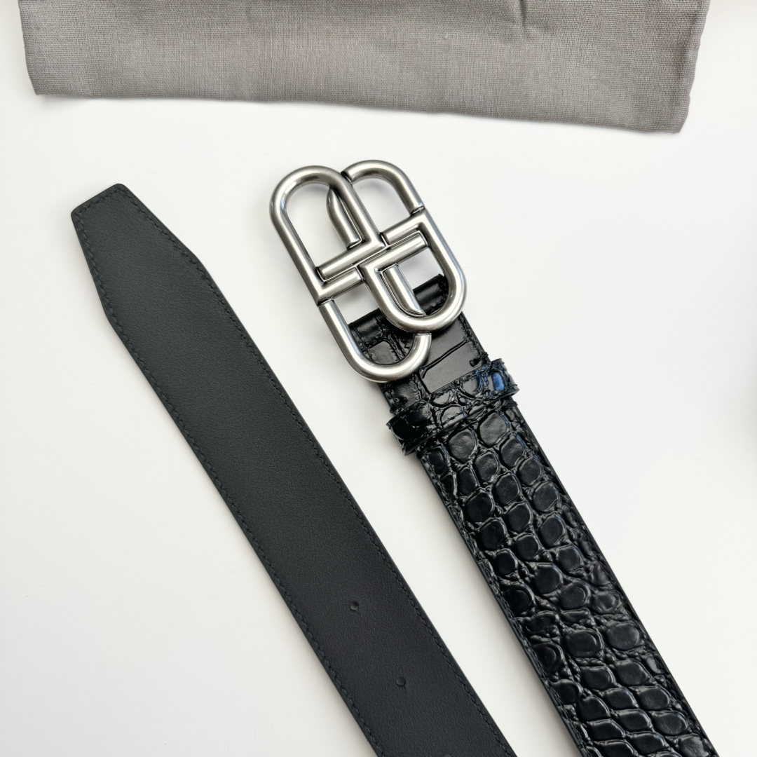 Balenciaga BALENCIAGA巴黎世家情侣腰带 BB扣 单层树膏牛皮 宽度3