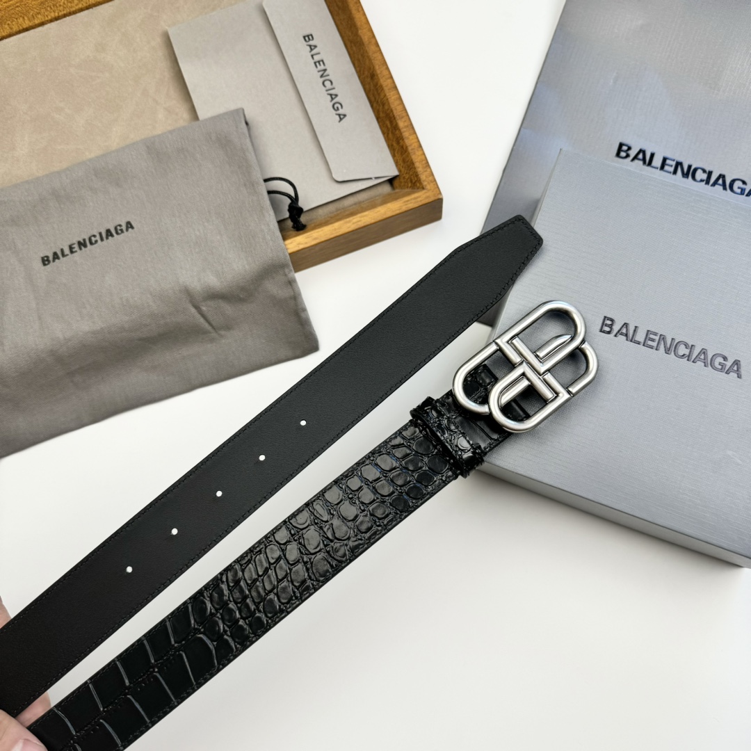 Balenciaga BALENCIAGA巴黎世家情侣腰带 BB扣 单层树膏牛皮 宽度3