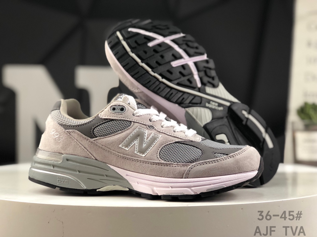 💰320
带半码✅新百伦 New Balance NB 993系列新百伦舒适百搭耐磨透气 低帮跑步鞋
货号:MR993GL
尺码:36 37 37.5 38 38.5 39.5 40 40.5 41.5 42 42.5 43 44 45  AJF TVA