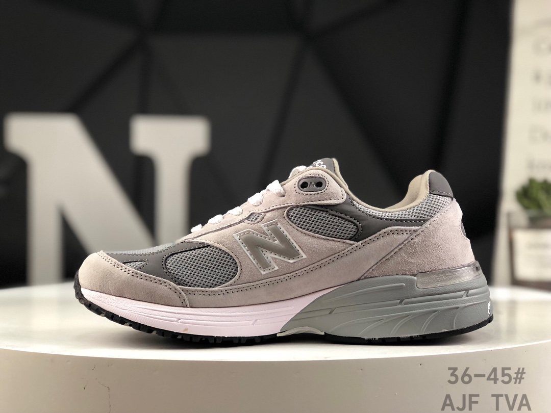 💰320
带半码✅新百伦 New Balance NB 993系列新百伦舒适百搭耐磨透气 低帮跑步鞋
货号:MR993GL
尺码:36 37 37.5 38 38.5 39.5 40 40.5 41.5 42 42.5 43 44 45  AJF TVA