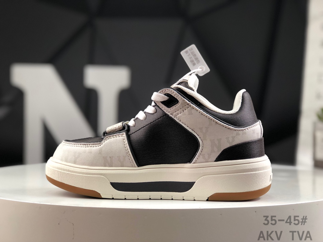 MLB Chunky Liner with NY Yankees Sticker: Lightweight Sports Shoes with MD Soles. - 图片 2