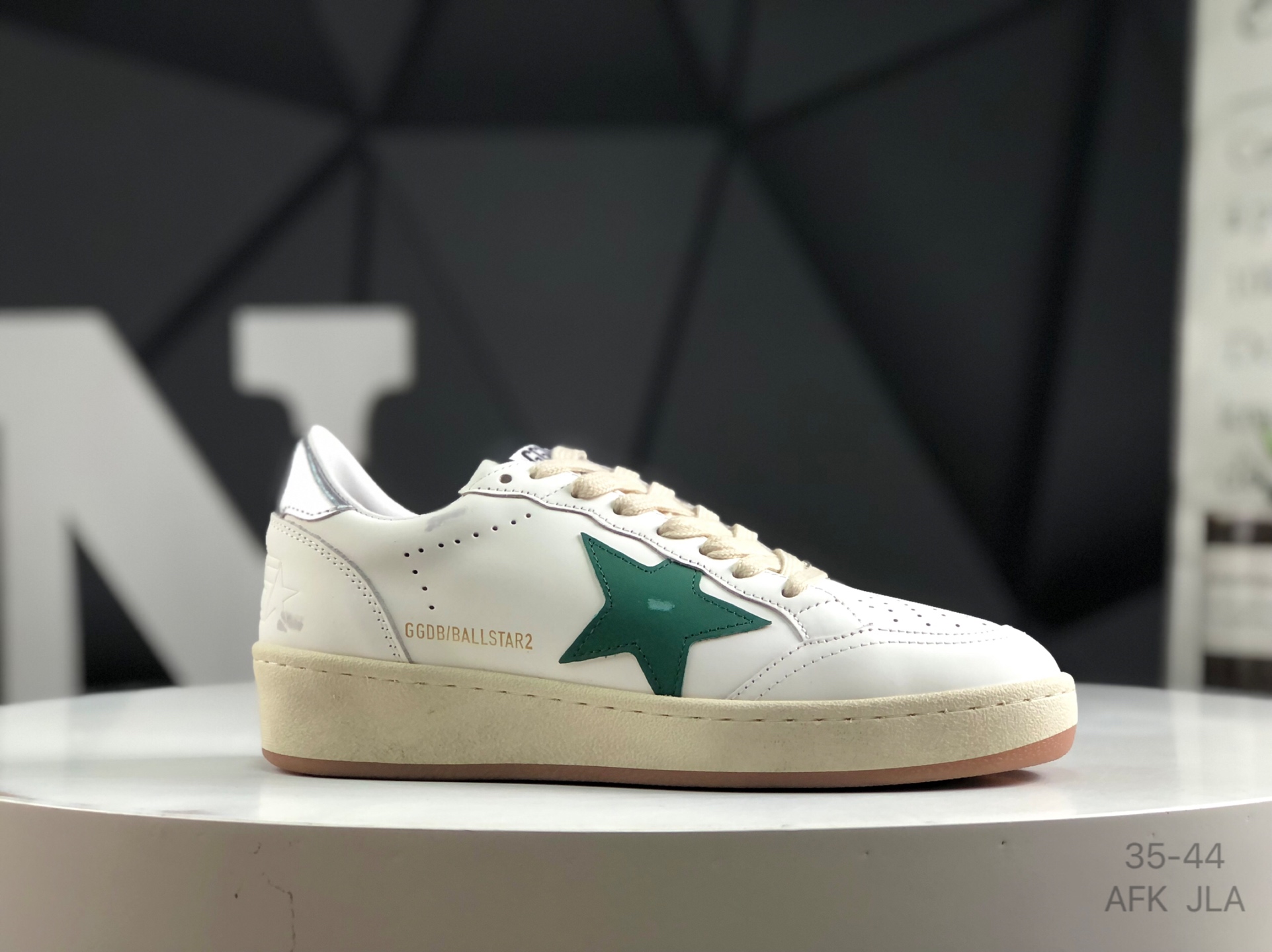 🔻 La serie de zapatillas sucias GGDB Golden Goose Super Star es muy popular y la usan celebridades de Intern…
