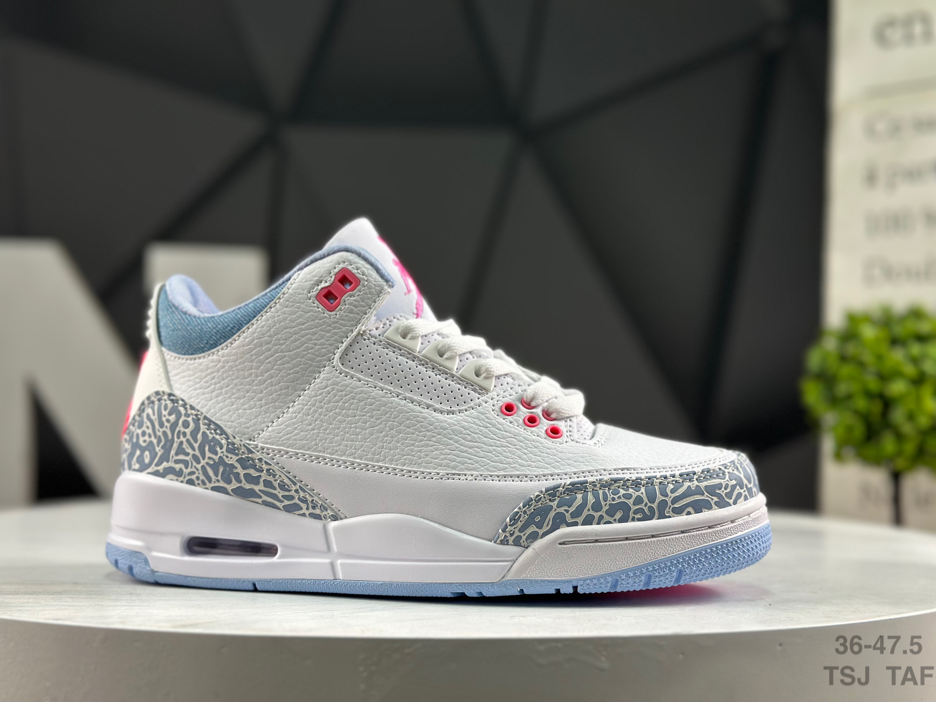 Jordan Air Jordan 3 Retro “Family Affair” DN3707-202