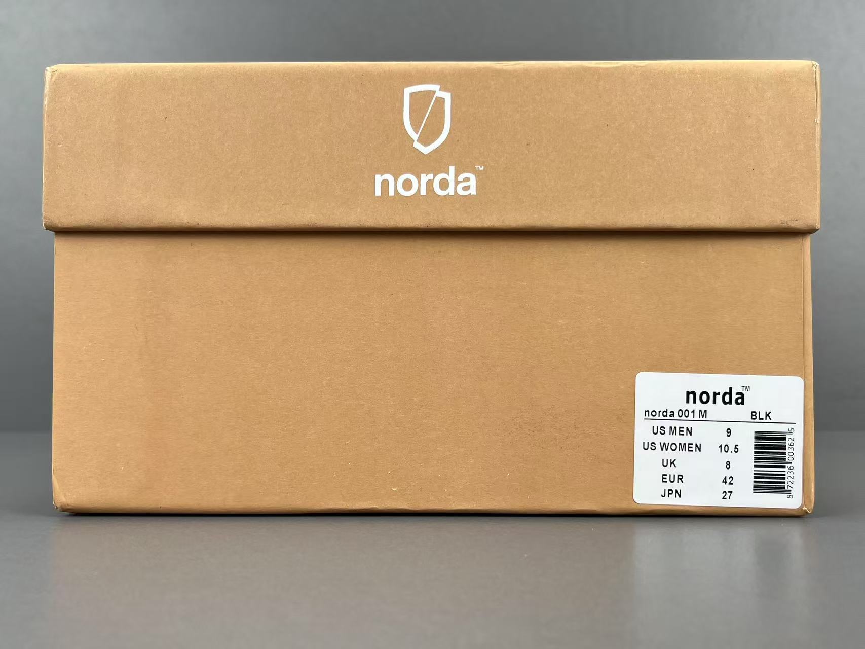 
【M版NORDA】NORDA 001 系带圆头舒适 织物减震 低帮跑步鞋 男款 黑色
尺码39-45 