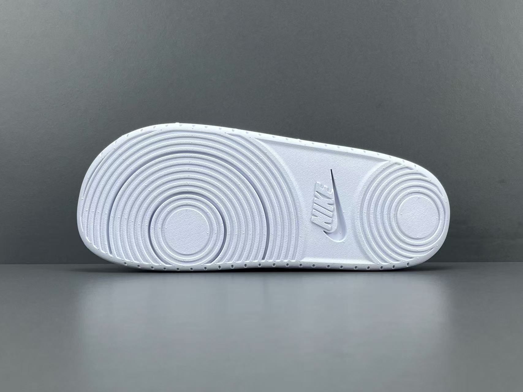 
 【科比拖鞋】Nike Kobe Offcourt 舒适 防滑防磨一字拖鞋 男款 
尺码38.5-48