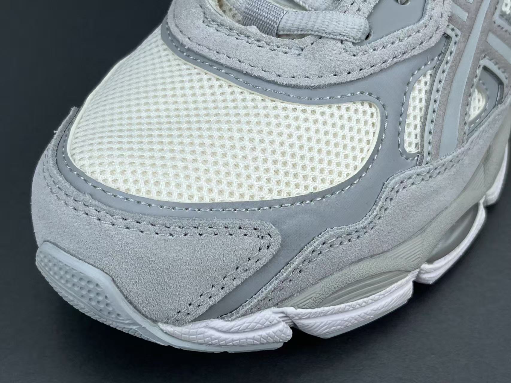  
【新Plus版 亚瑟士】Asics GEL-NYC系列 舒适百搭 低帮 休闲跑步鞋 男女同款 灰白
