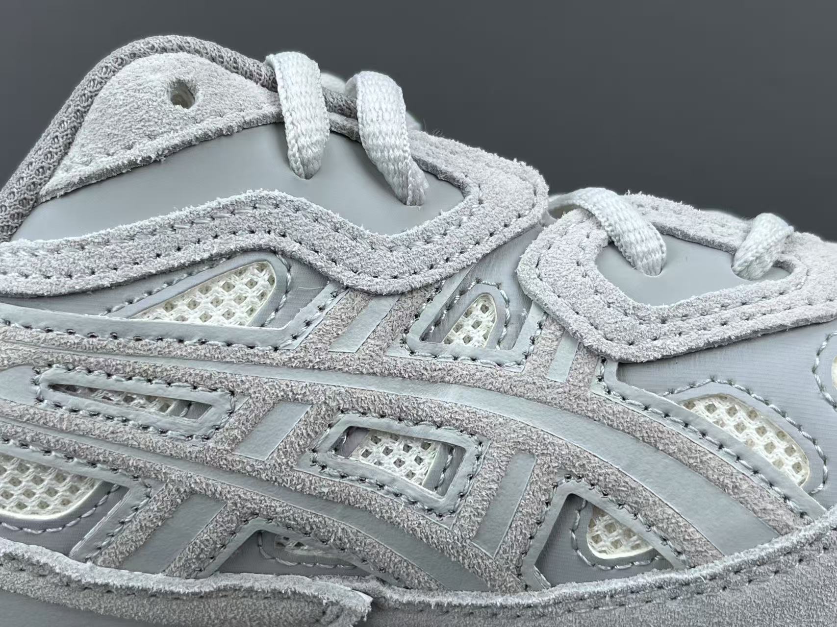  
【新Plus版 亚瑟士】Asics GEL-NYC系列 舒适百搭 低帮 休闲跑步鞋 男女同款 灰白
