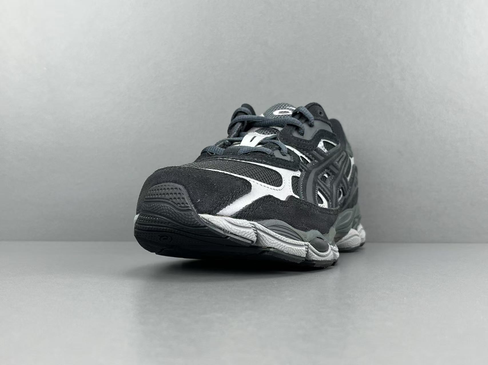  
【新Plus版 亚瑟士】Asics GEL-NYC系列 舒适百搭 低帮 休闲跑步鞋 男女同款 黑色
