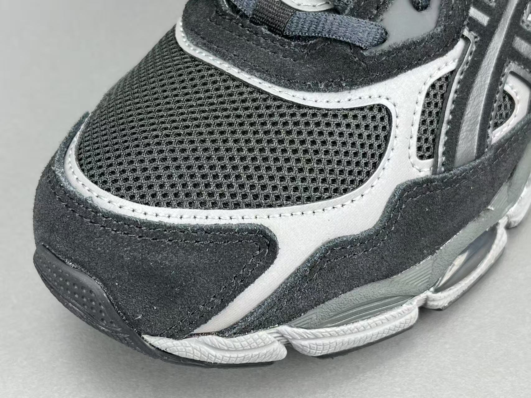  
【新Plus版 亚瑟士】Asics GEL-NYC系列 舒适百搭 低帮 休闲跑步鞋 男女同款 黑色
