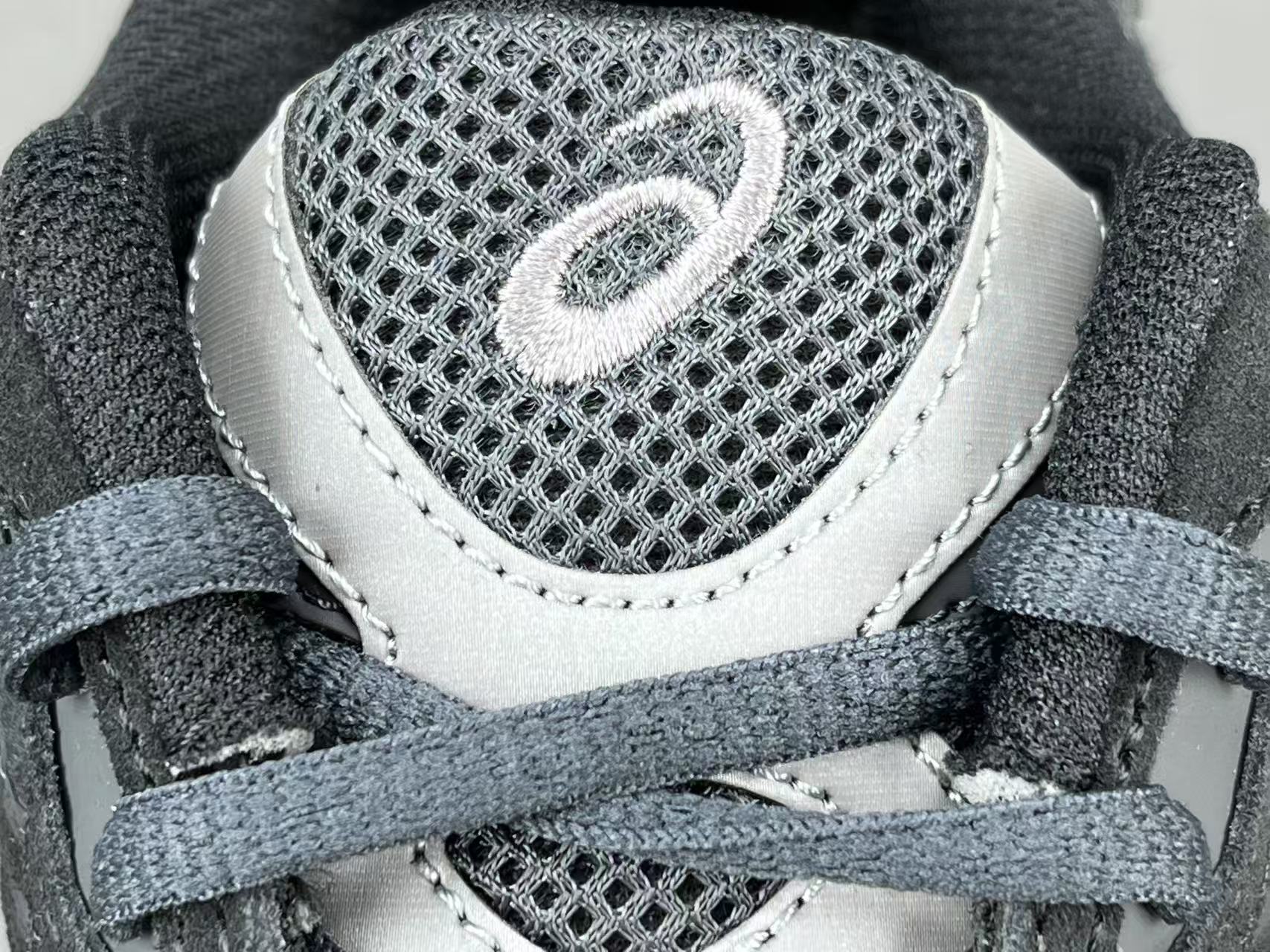  
【新Plus版 亚瑟士】Asics GEL-NYC系列 舒适百搭 低帮 休闲跑步鞋 男女同款 黑色
