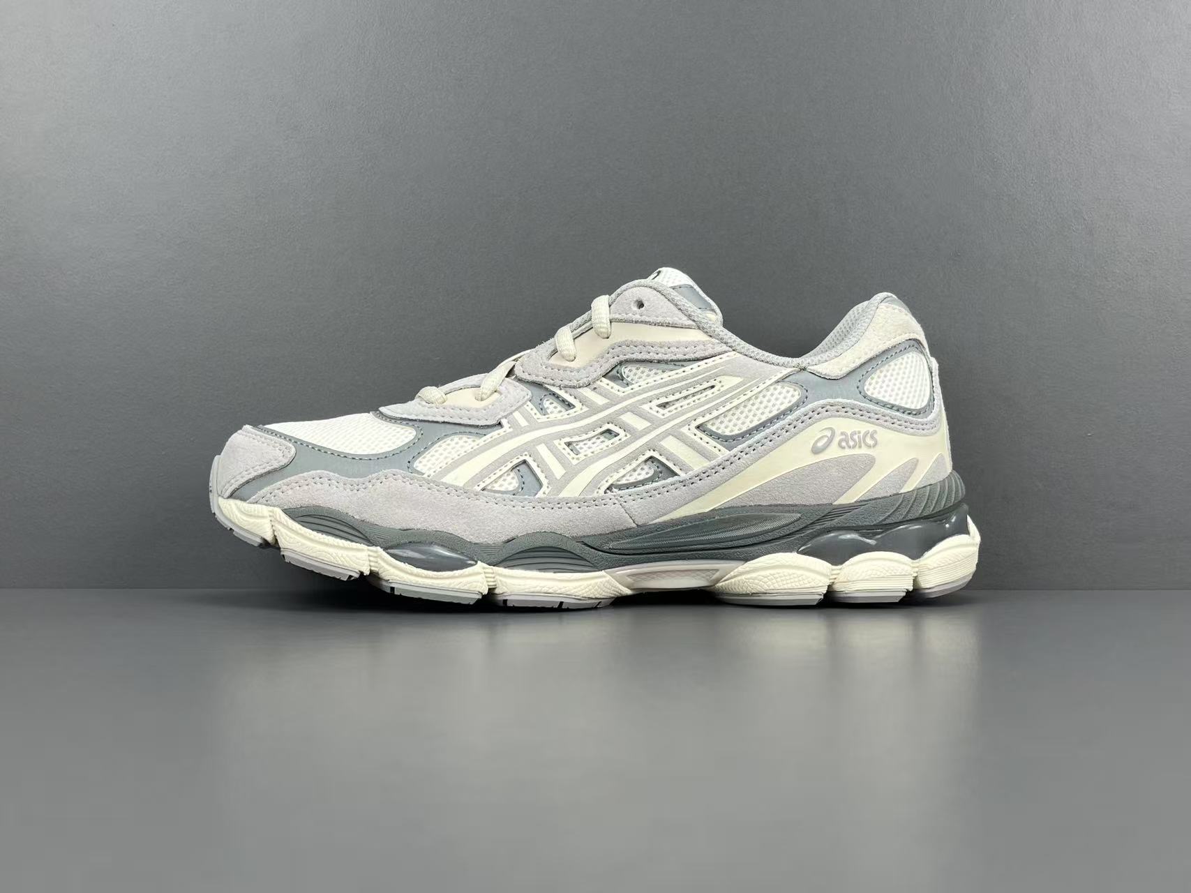  
【新Plus版 亚瑟士】Asics GEL-NYC系列 舒适百搭 低帮 休闲跑步鞋 男女同款 黑色
