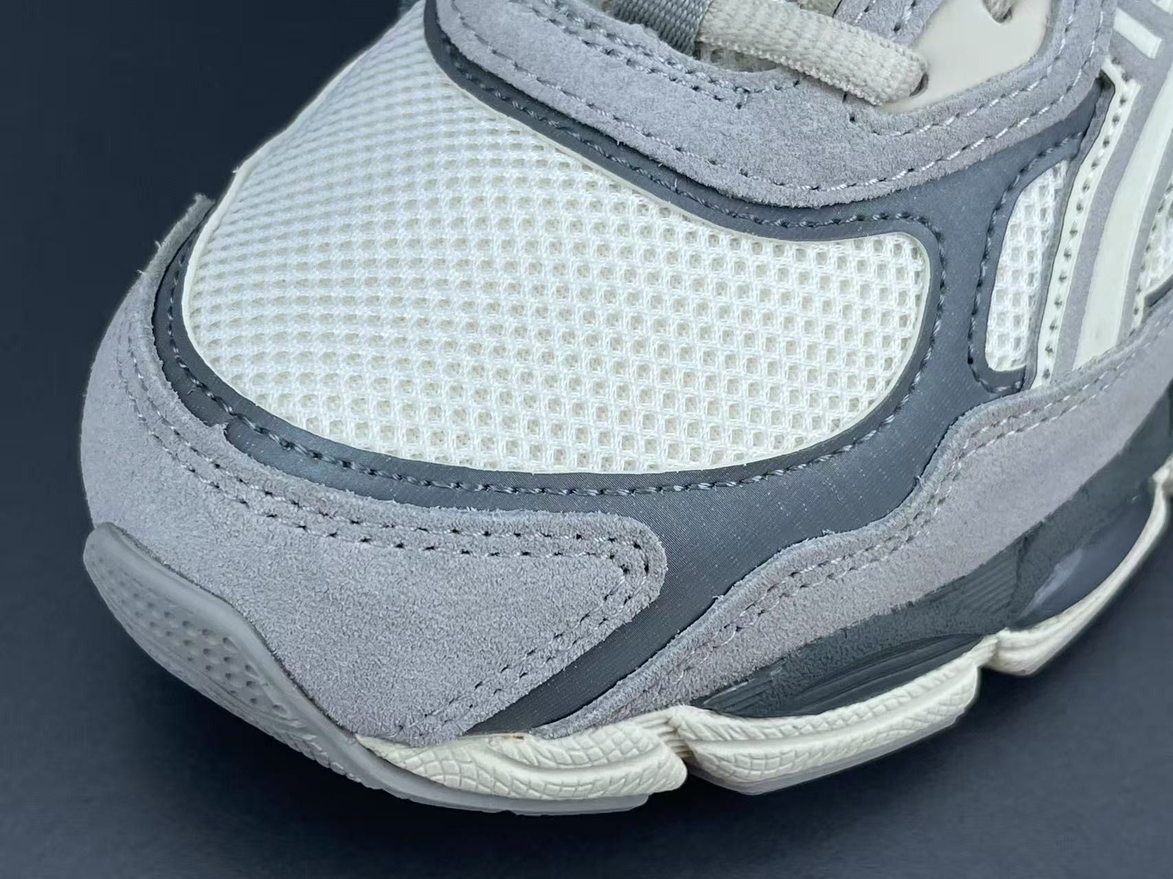  
【新Plus版 亚瑟士】Asics GEL-NYC系列 舒适百搭 低帮 休闲跑步鞋 男女同款 黑色
