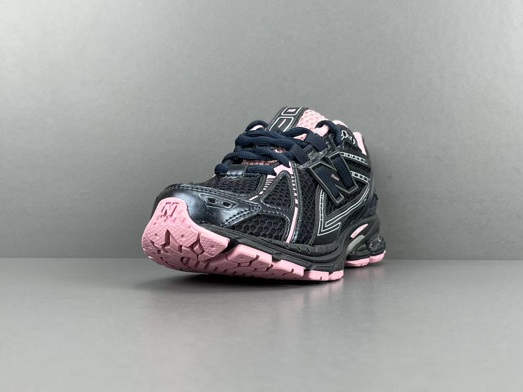 
【外贸版 NB】New Balance NB 1906R 织物人造革 时尚百搭格雷系 透气 低帮 生活