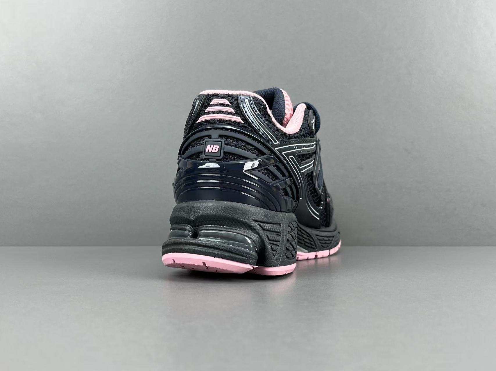 
【外贸版 NB】New Balance NB 1906R 织物人造革 时尚百搭格雷系 透气 低帮 生活