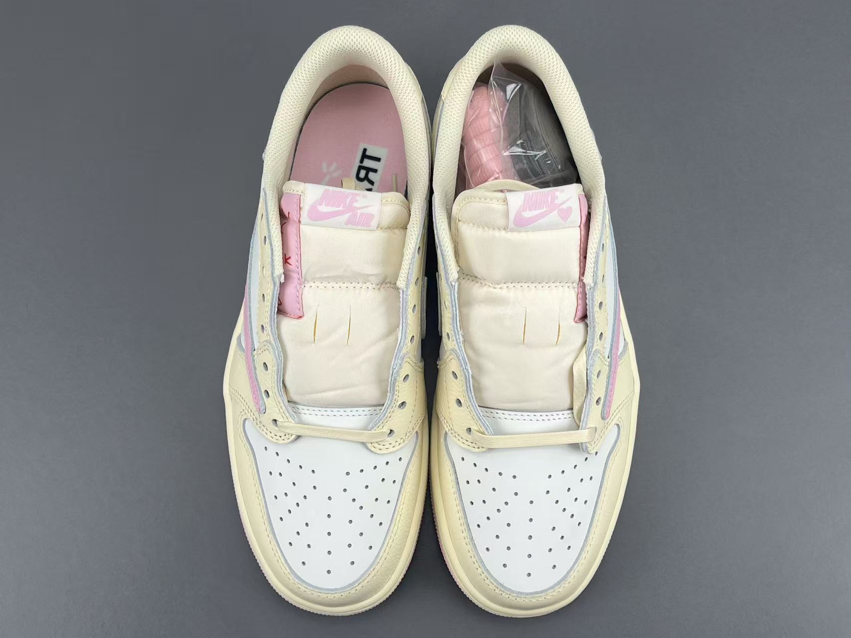 P 【OG版 AJ1】Travis Scott x Air Jordan AJ1 Low OG SP TS联名倒钩低帮 P 【OG版 AJ1】Travis Scott x Air Jordan AJ1 Low OG SP TS联名倒钩低帮