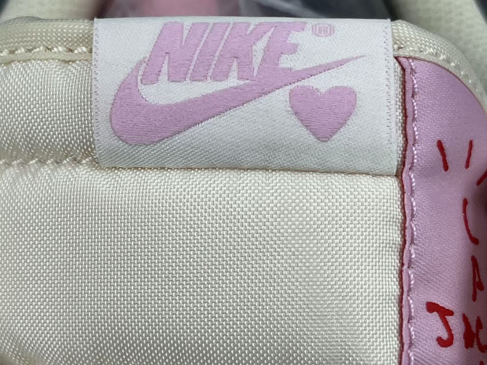 P 【OG版 AJ1】Travis Scott x Air Jordan AJ1 Low OG SP TS联名倒钩低帮 P 【OG版 AJ1】Travis Scott x Air Jordan AJ1 Low OG SP TS联名倒钩低帮