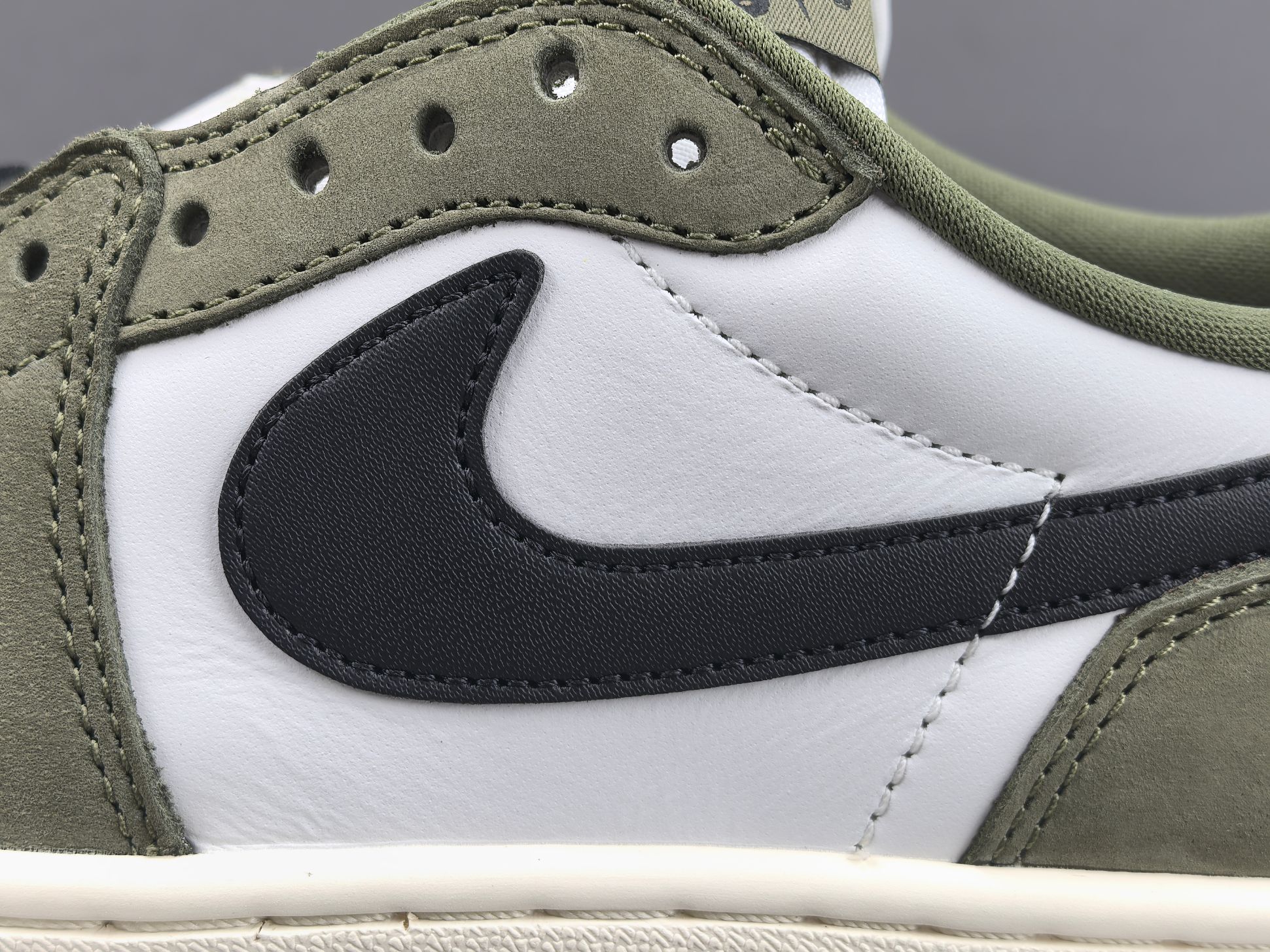 P【新X版 AJ1低帮】Jordan Air Jordan 1 Retro Low OG 小倒钩配色 时