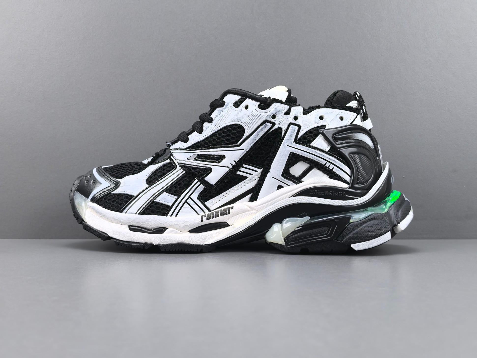 P 【外贸版 巴黎7.5LED】Balenciaga巴黎世家 Runner Led 圆头系带 低帮 老爹