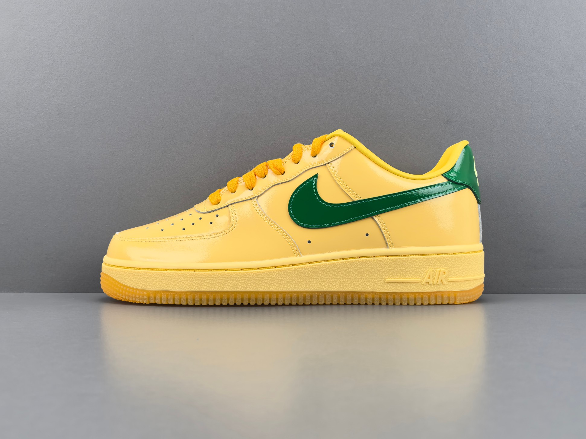 Мужские кроссовки Nike Air Force 1 Yellow
