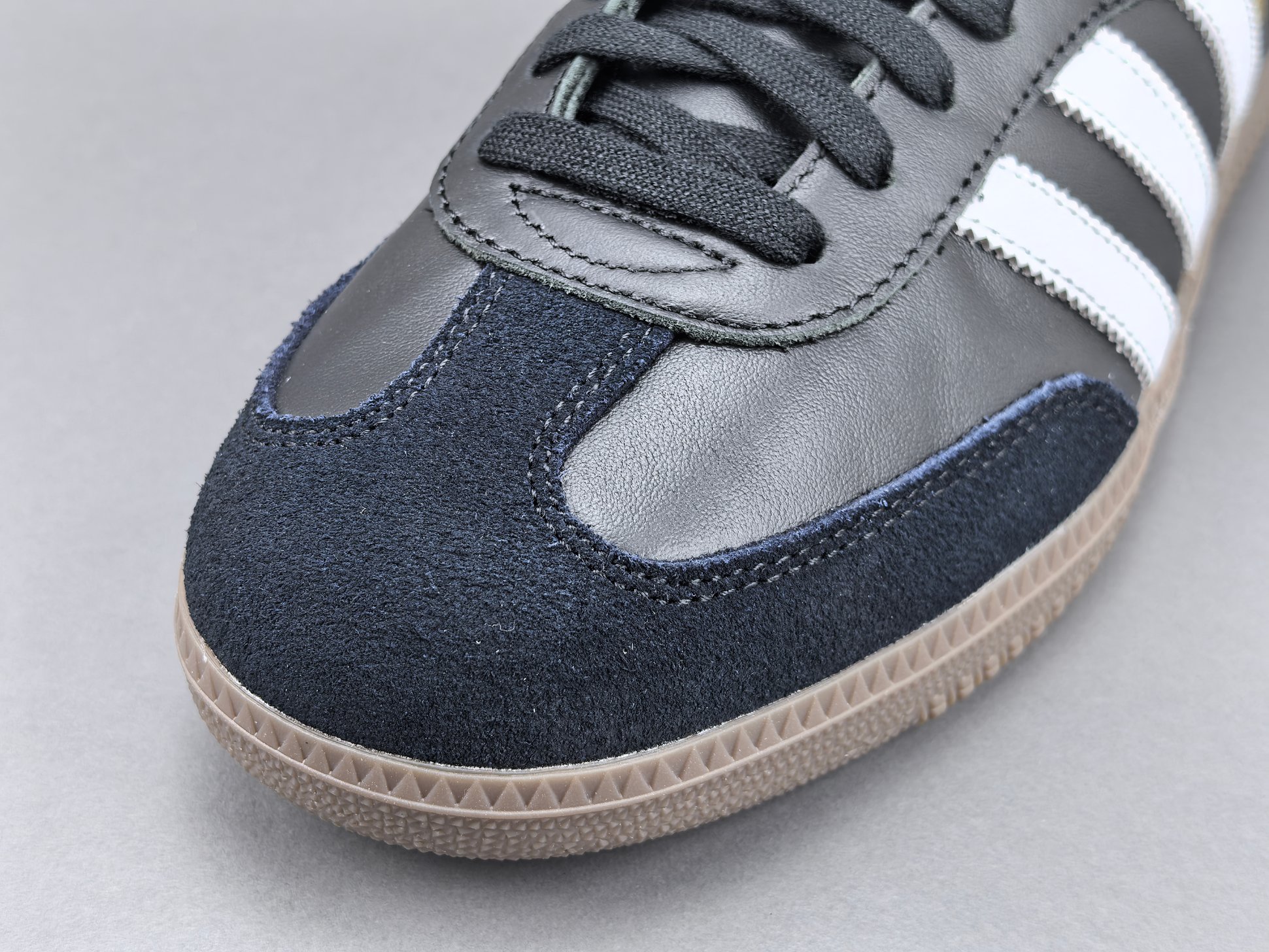 【纯原版 阿迪】adidas originals SAMBA OG 三叶草拼色一脚蹬 无特殊功能包头拖鞋