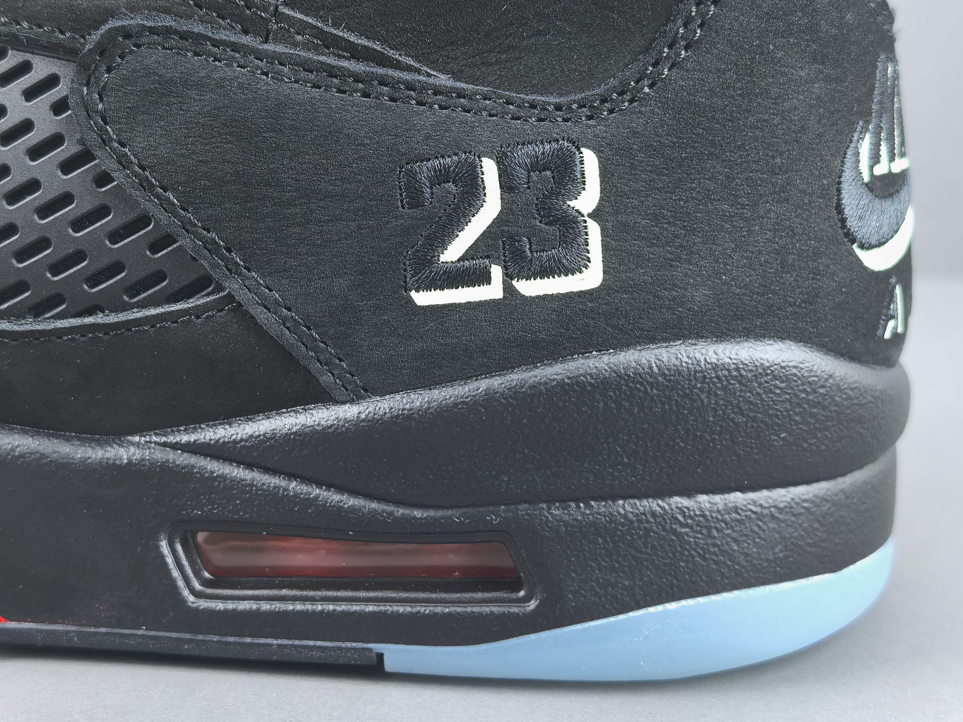 【OG版 AJ5】Jordan Air Jordan 5 Halloween 舒适贴合 复古篮球鞋 男女同款 黑色 尺码
