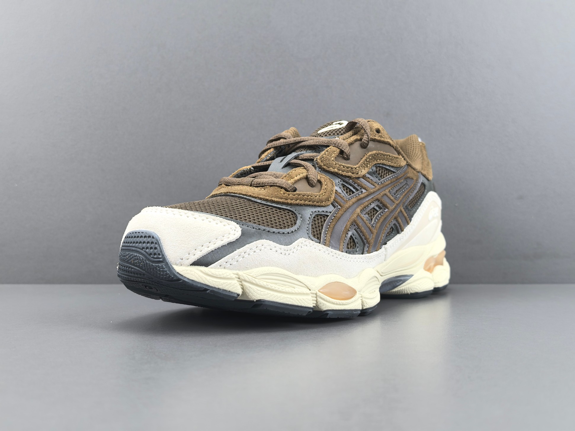 【新Plus版 亚瑟士】Asics GEL-NYC系列 舒适百搭 低帮 休闲跑步鞋 男女同款  尺码39-47  货号1