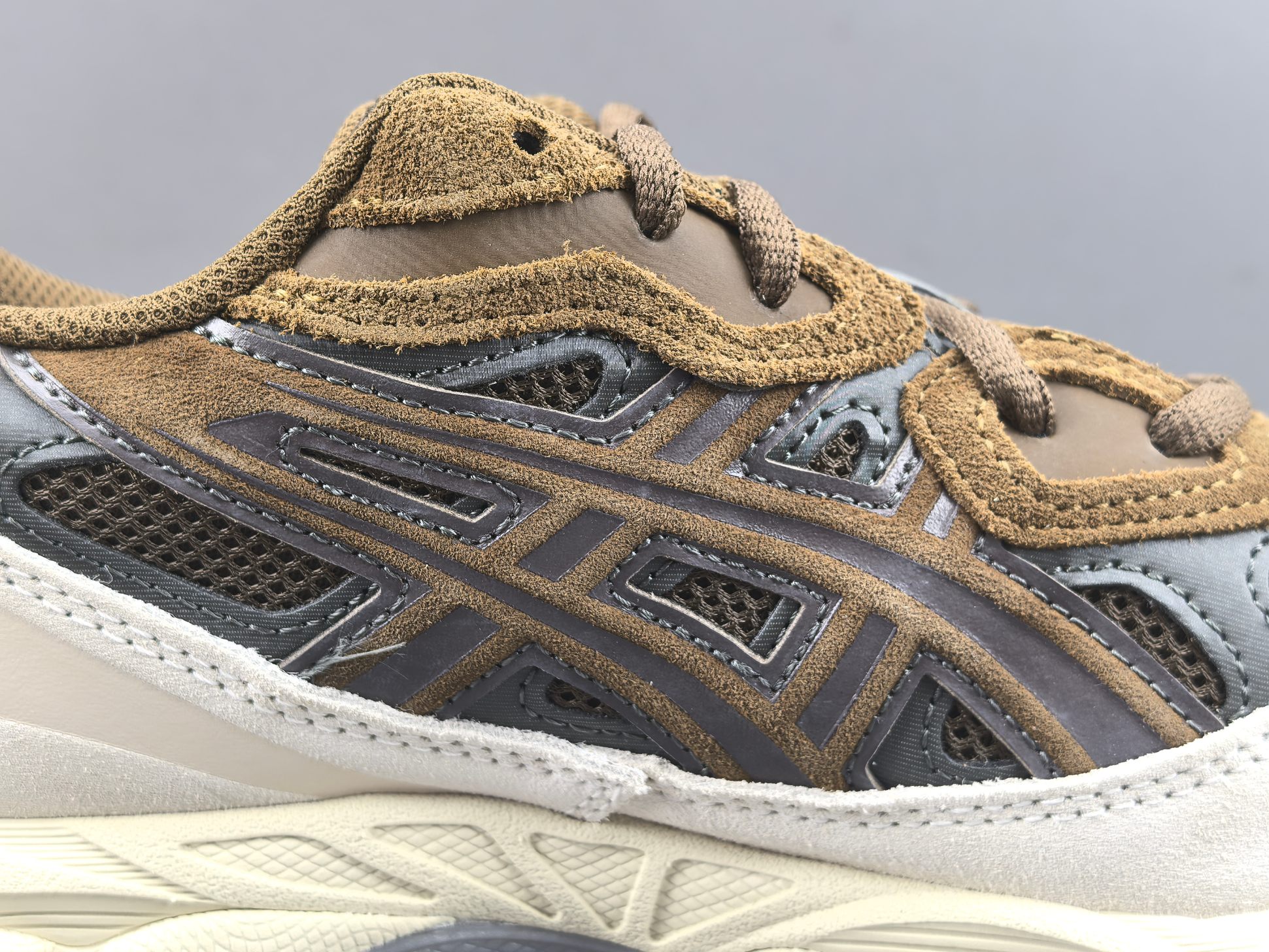 【新Plus版 亚瑟士】Asics GEL-NYC系列 舒适百搭 低帮 休闲跑步鞋 男女同款  尺码39-47  货号1