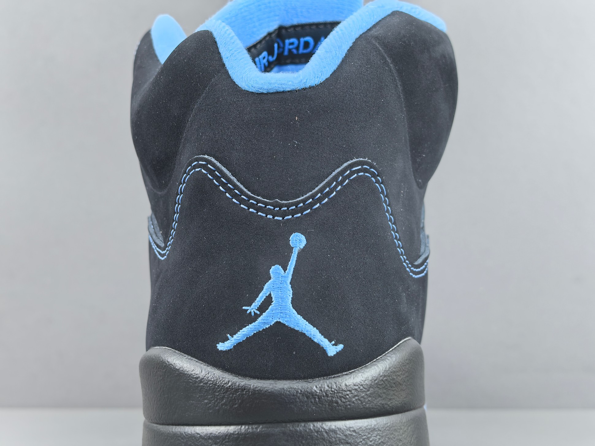 【OG版 AJ5】Jordan Air Jordan 5 舒适贴合 复古篮球鞋 男款 黑色 尺码40-47.5  货号D