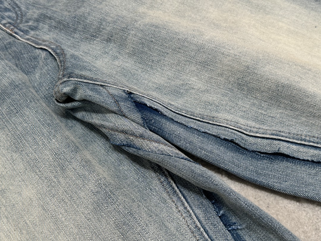 Balenciaga Winter Collection Double Waist Contrasting Denim Jeans 7 i1729274954 8979 8