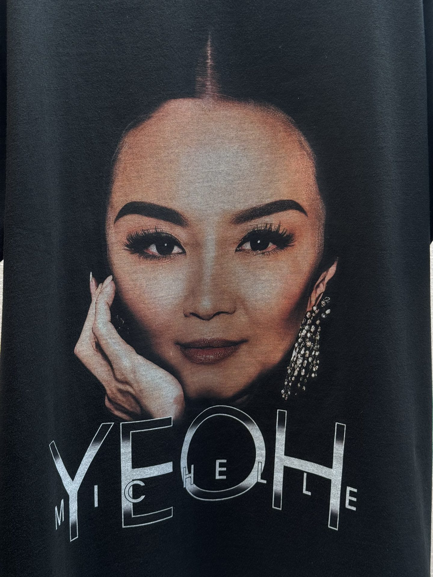 Balenciagaa Autumn Show Oversized Graphic Print Cotton Blend T-Shirt 7 i1739383517 654 3