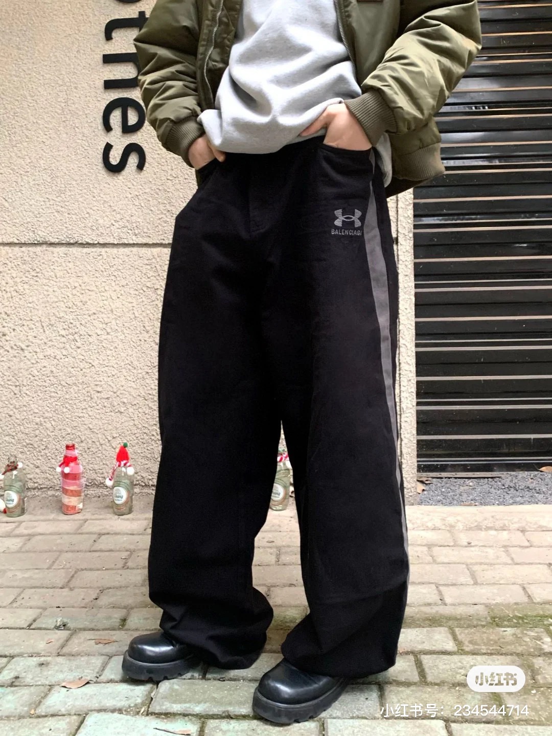 Balenciaga X Under Armour Embroidered Black Denim Pants - Modern Style 2 i1739899809 2485 4