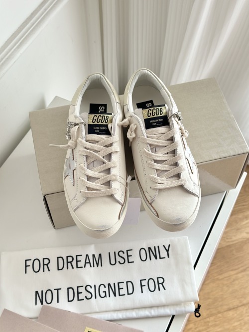 Golden Goose Deluxe Brand White Leather Sneakers with Rhinestone Chain 1 Golden Goose Deluxe Brand White Leather Sneakers with Rhinestone Chain