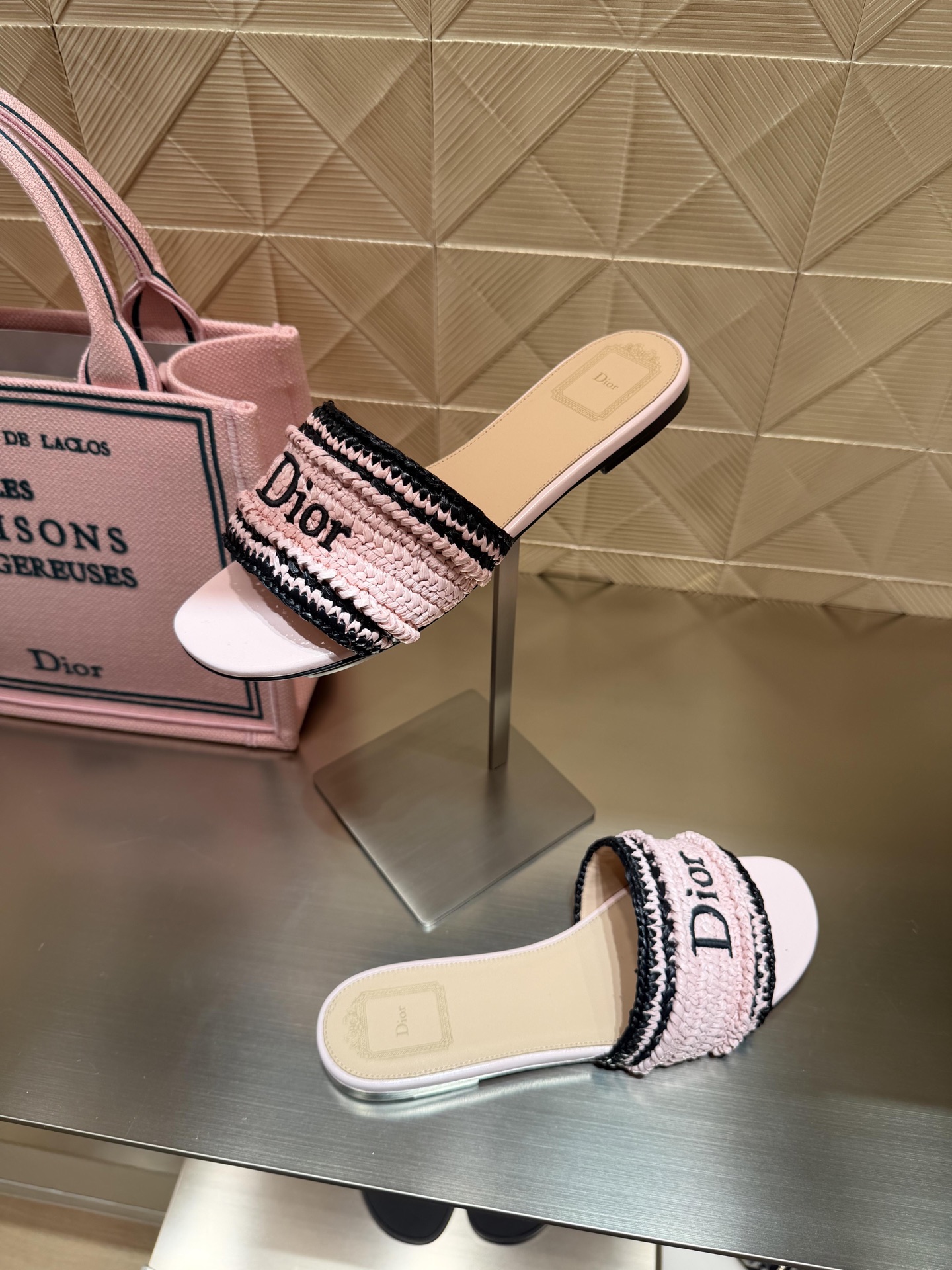 NO:928712,Matching demonstration, slippers, slippers19860909搭配示范,拖鞋,slippers,Women's Shoes