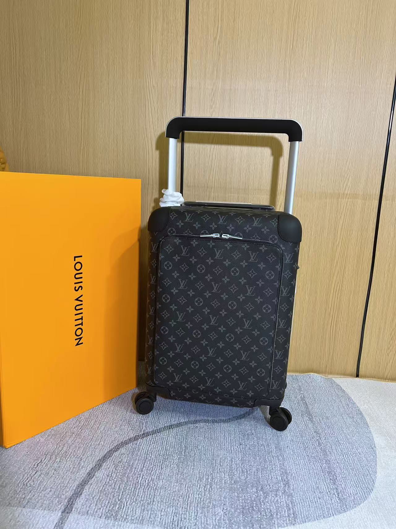 NO:270029,Black flowers on the front19860909前开盖 黑花,,luggage