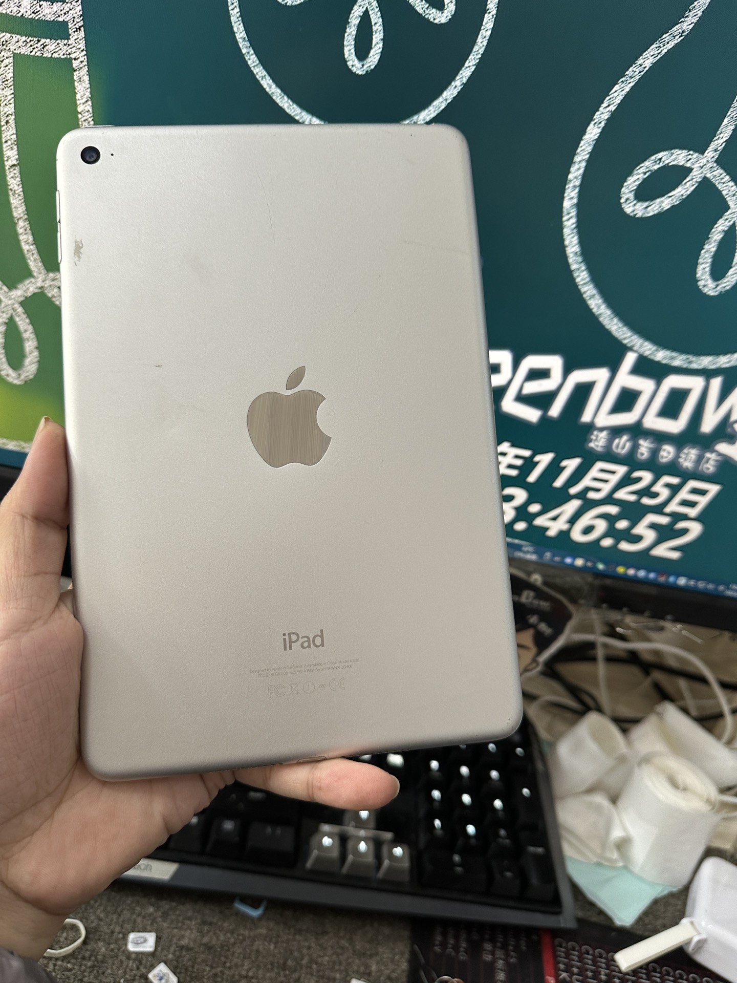 699元美版ipadmini4银色128gb79寸内存够大系统顺畅指纹