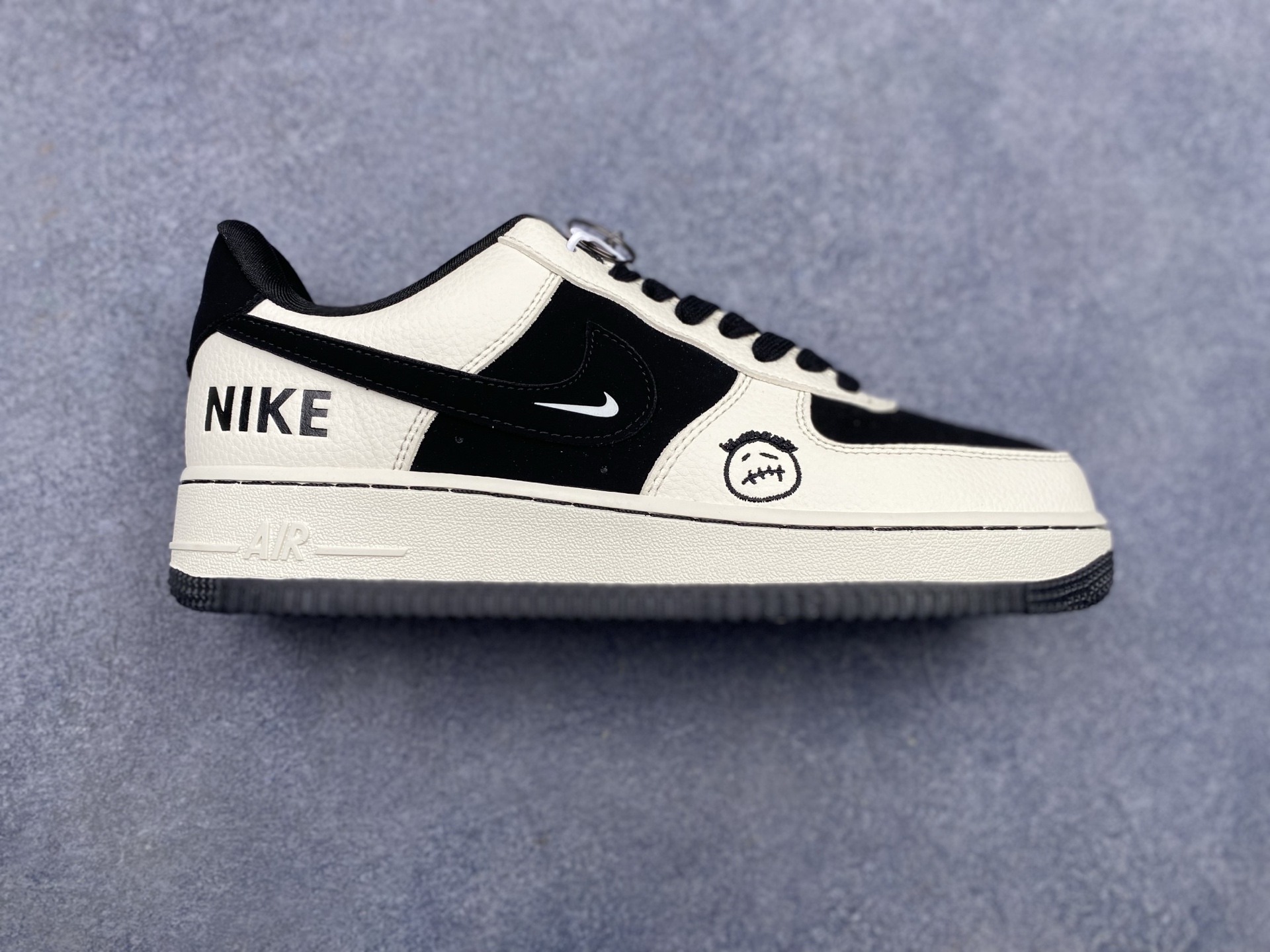 _dim9sfty_WVuOuf6tkvBdwGlav88iFlGx39sz3A